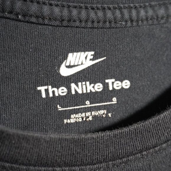 Nike Black Short Sleeve Tee with Vibrant Skateboarding Design - Picture 5 of 6